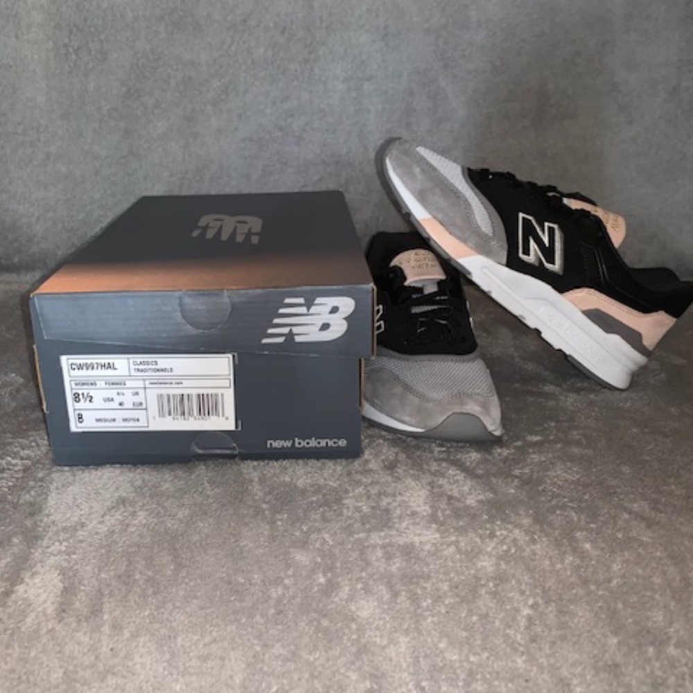 Wmns 997 'Black Grey Pink'